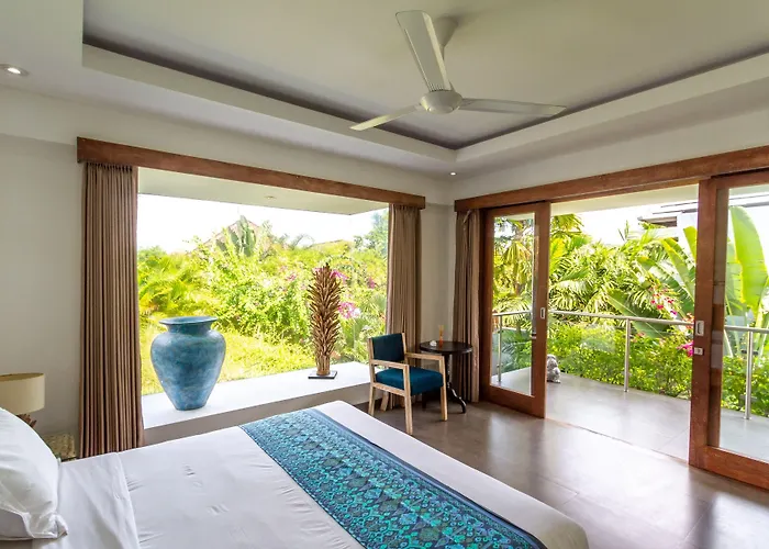 Paloma - Chic Tropical Garden With Outdoor Pool Seminyak