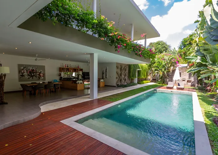 Paloma - Chic Tropical Garden With Outdoor Pool Seminyak