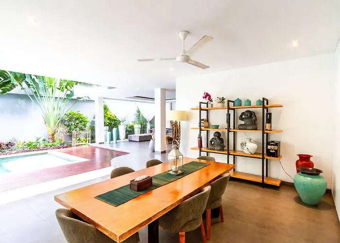Paloma - Chic Tropical Garden With Outdoor Pool * 塞米亚克
