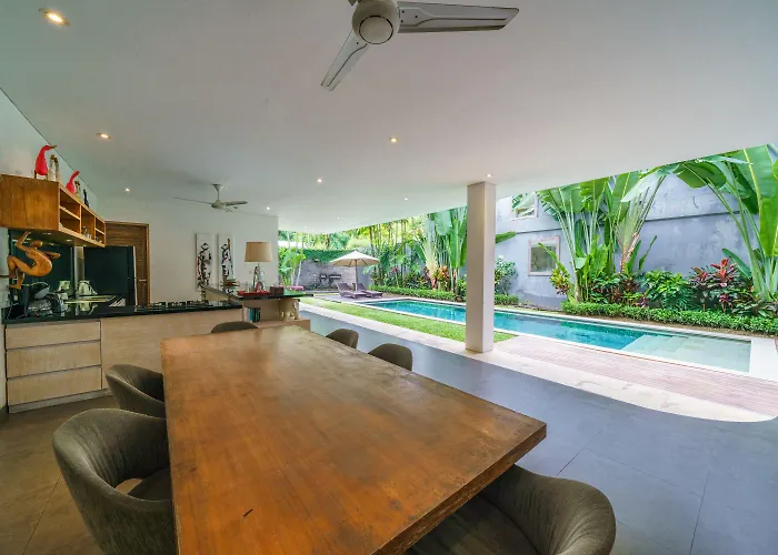 Paloma - Chic Tropical Garden With Outdoor Pool Villa Seminyak