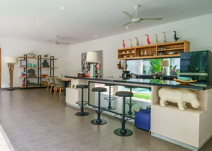 Paloma - Chic Tropical Garden With Outdoor Pool Villa *